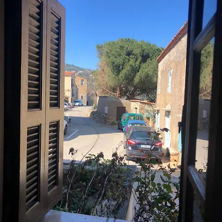 Lägenhet T3 En Duplex Au Coeur De Piana (Corsica)