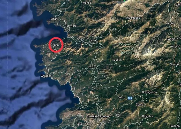 Appartement T3 En Duplex Au Coeur De Piana (Corsica)