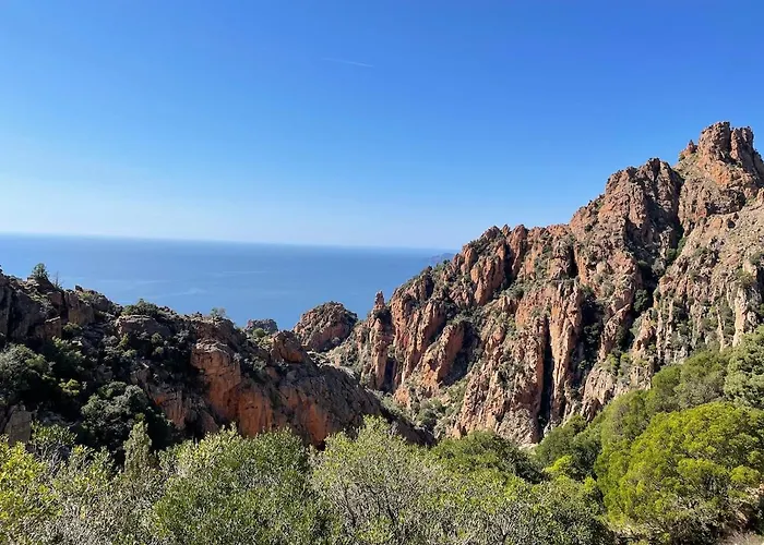Appartement T3 En Duplex Au Cœur De Piana (Corsica)